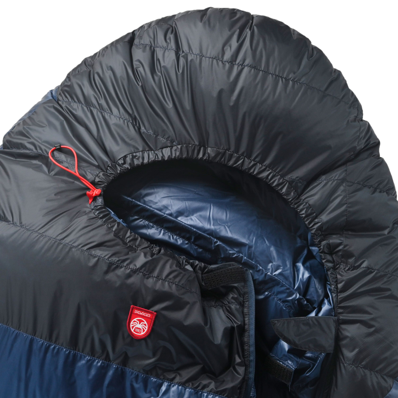 Down sleeping bag (–9°C) - Core 550