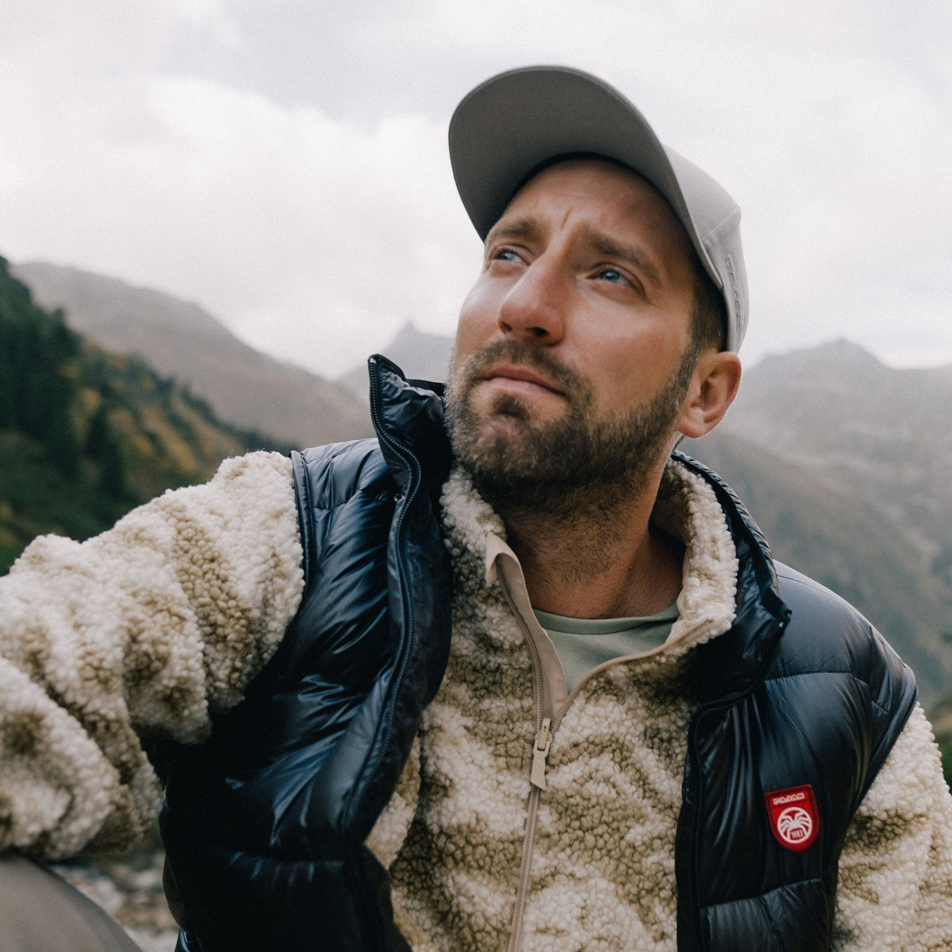 Men's down vest - Shadow Men