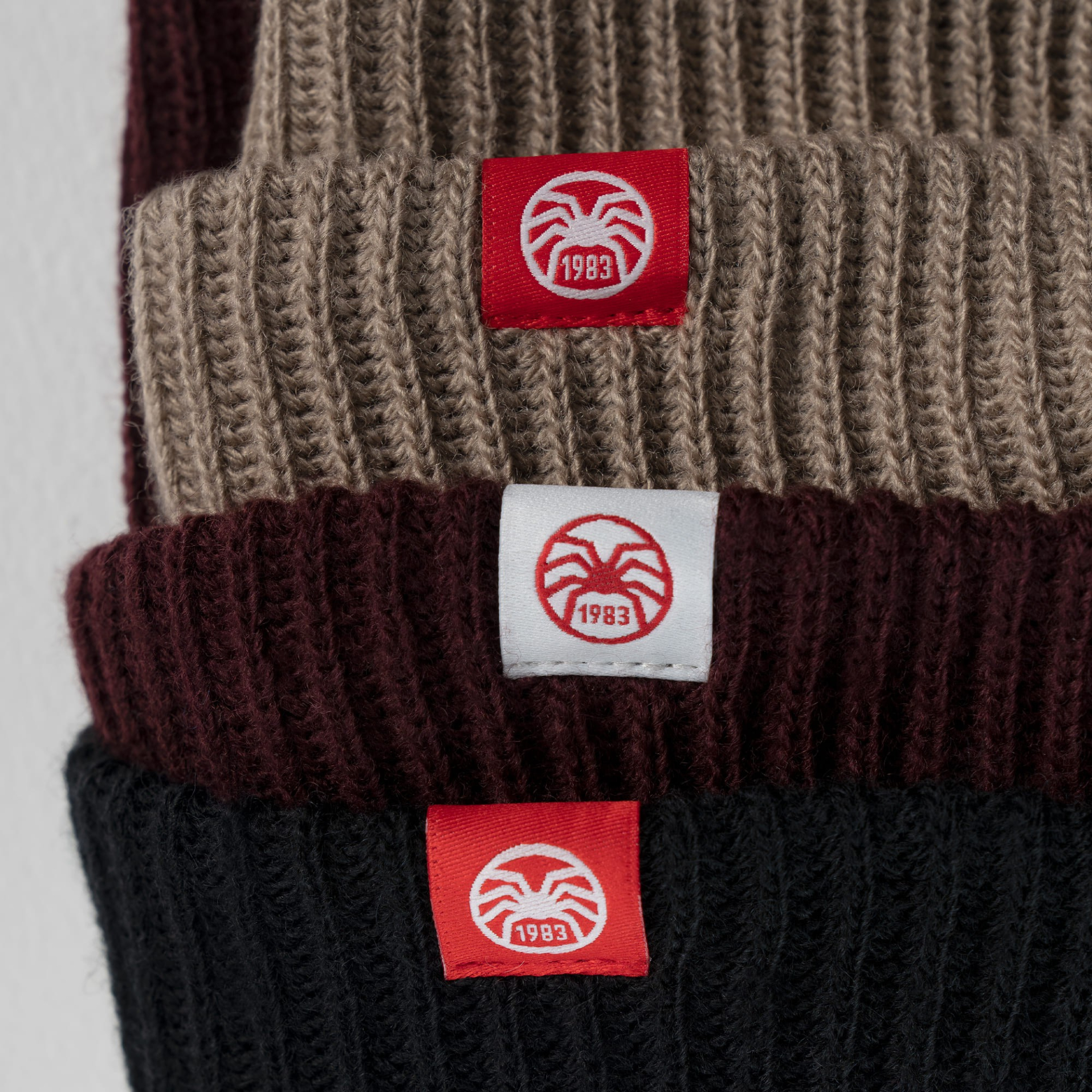 Black beanie hat - Wooly Black